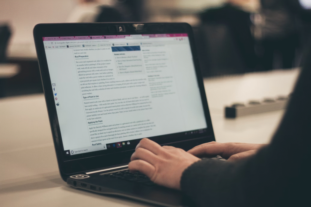 How to Make Money on LinkedIn in 2025