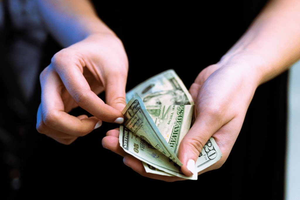 How to Make Money on Clubhouse in 2025