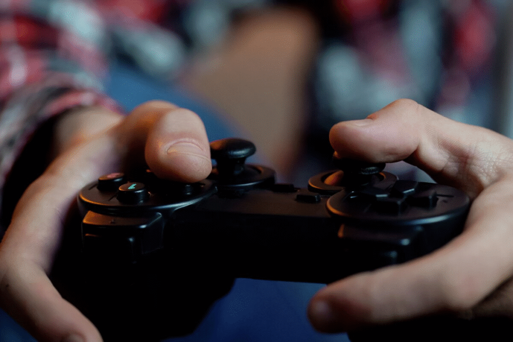 How to Make Money on Facebook Gaming in 2025